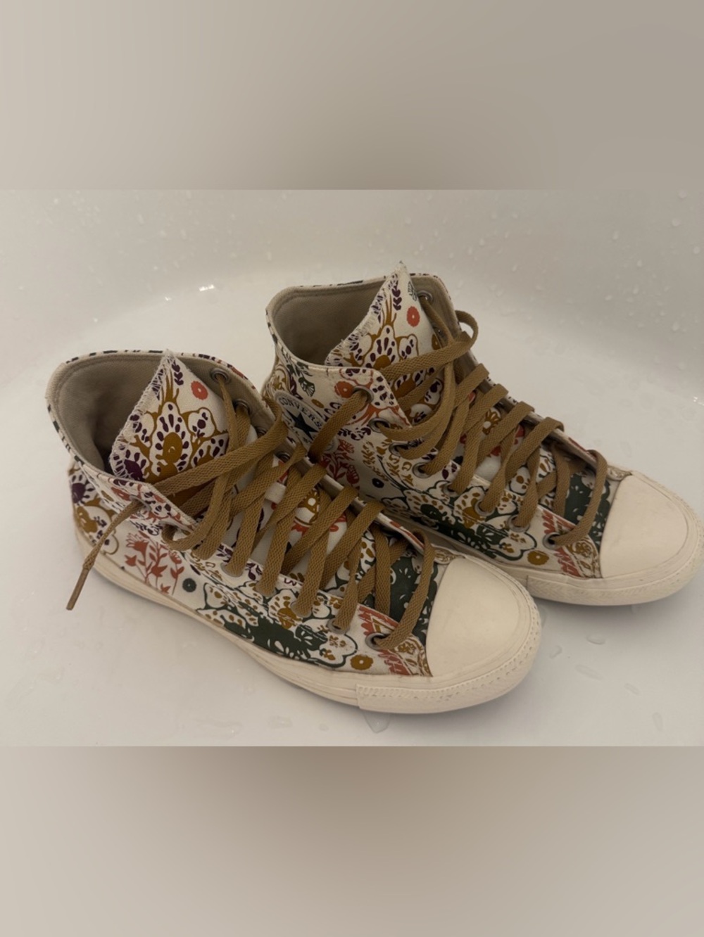 Converse Women’s Chuck Taylor All Star “Fall Florals” - Picture 3 of 8